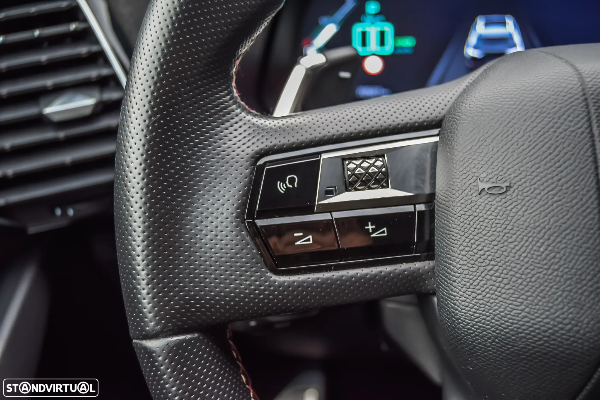 DS DS7 Crossback E-Tense Performance Line+ EAT8 - 28