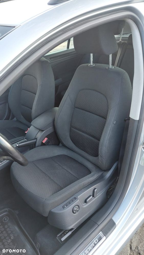 Skoda Superb 1.6 TDI Elegance Greenline - 22