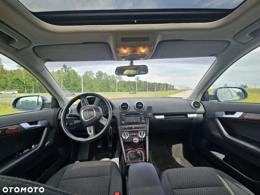 Audi A3 Sportback 2.0 TDI DPF Ambiente - 9