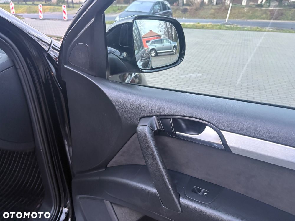 Audi Q7 - 24