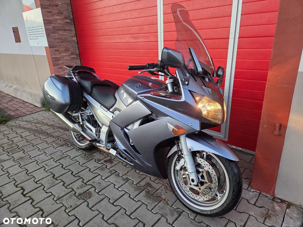 Yamaha FJR - 2
