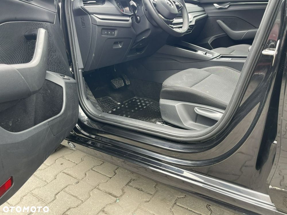 Skoda Octavia 2.0 TDI DSG Selection - 5
