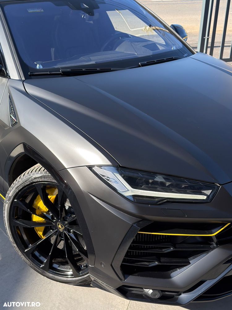 Lamborghini URUS - 7