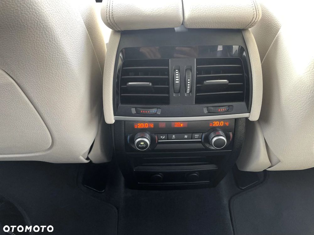 BMW X5 xDrive25d - 14