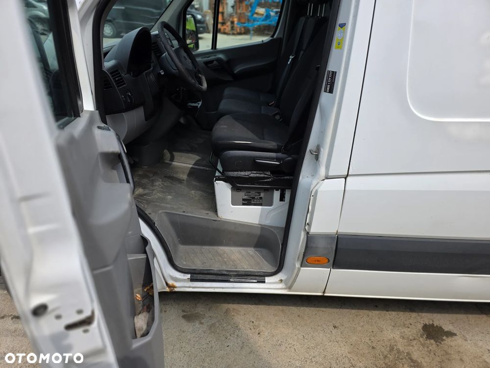Mercedes-Benz Sprinter 906.235 - 10