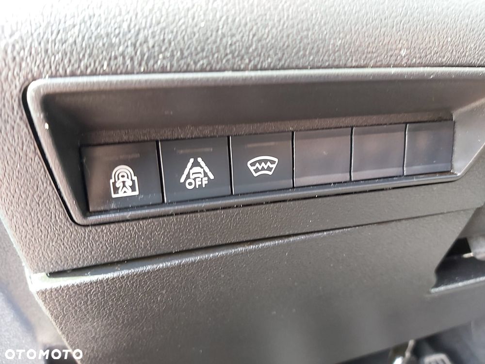 Peugeot Rifter N1 BlueHDI 100 L1 GT - 32