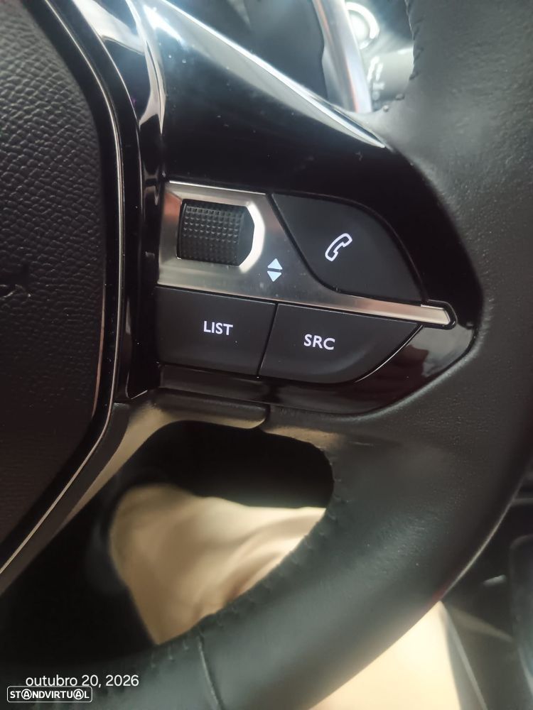 Peugeot 2008 1.2 Hybrid Allure e-DCS6 - 13