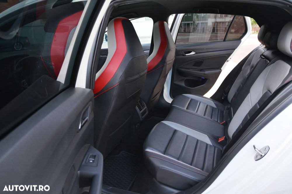 VOLKSWAGEN Golf 2024 — imagine 19