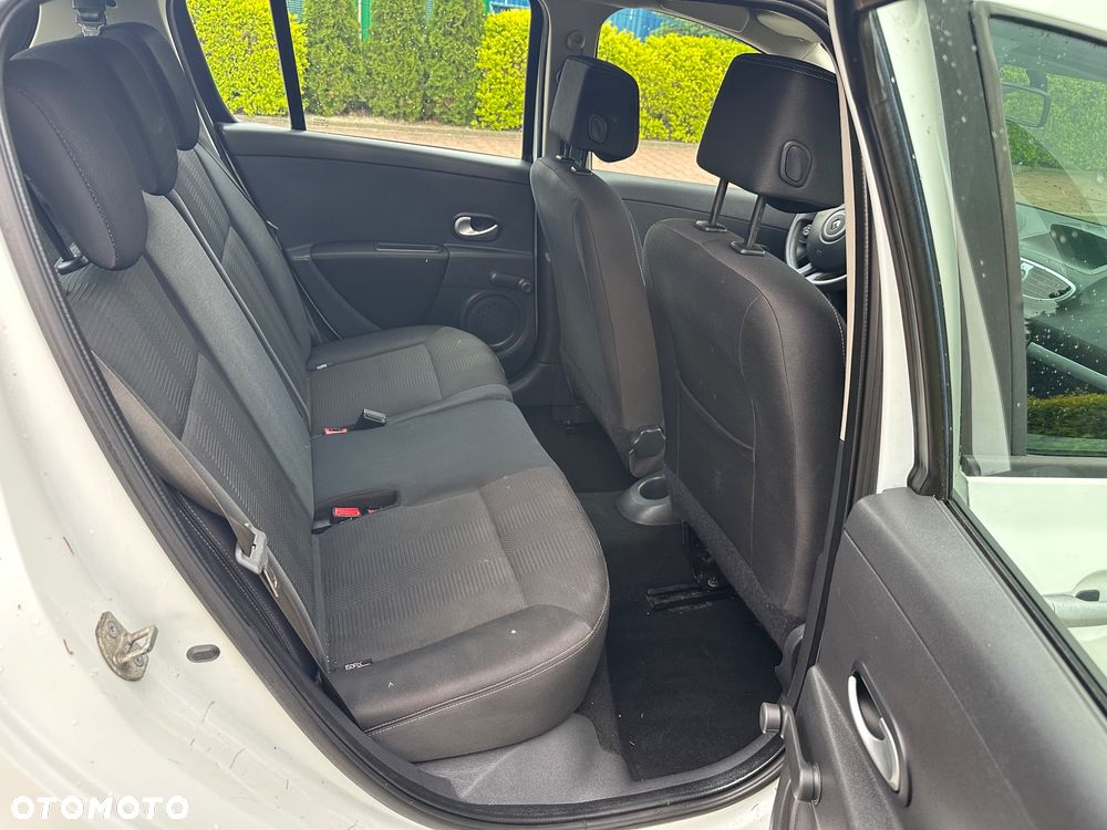 Renault Clio 1.2 16V 75 Dynamique - 16