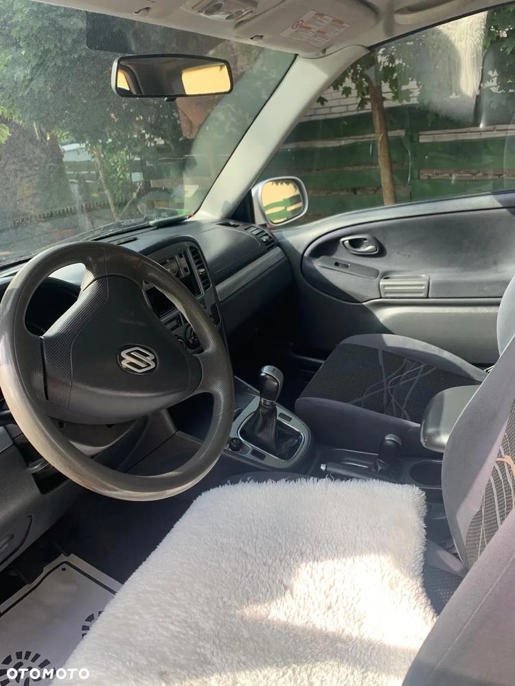 Suzuki Grand Vitara 1.6 - 6