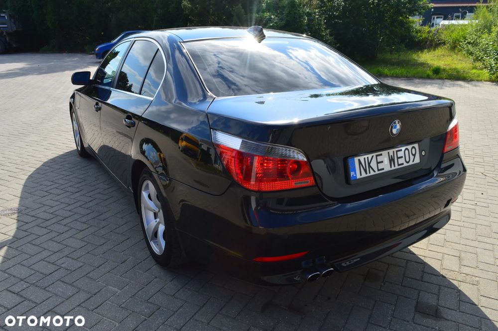 BMW Seria 5 525d - 5