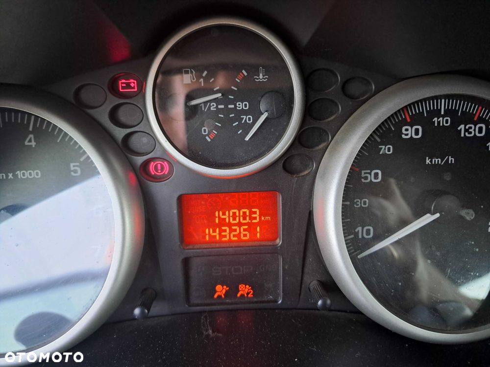 Peugeot 206 plus - 6