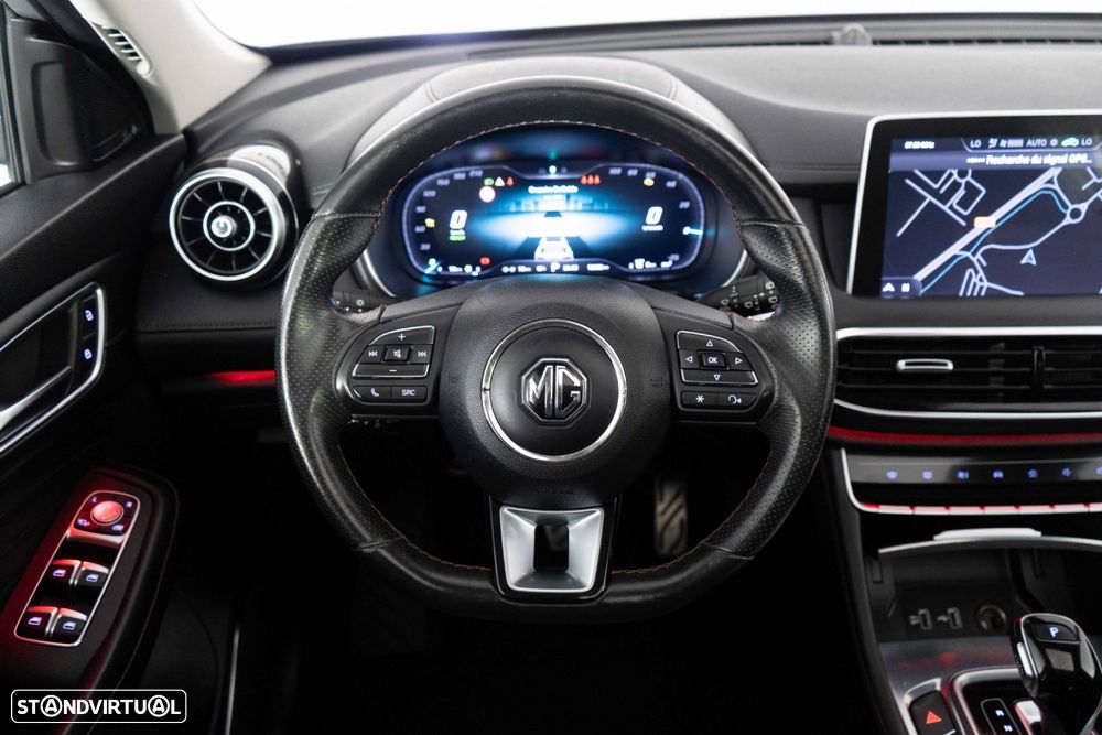 MG EHS 1.5 T-GDI Plug-in Hybrid Luxury - 30