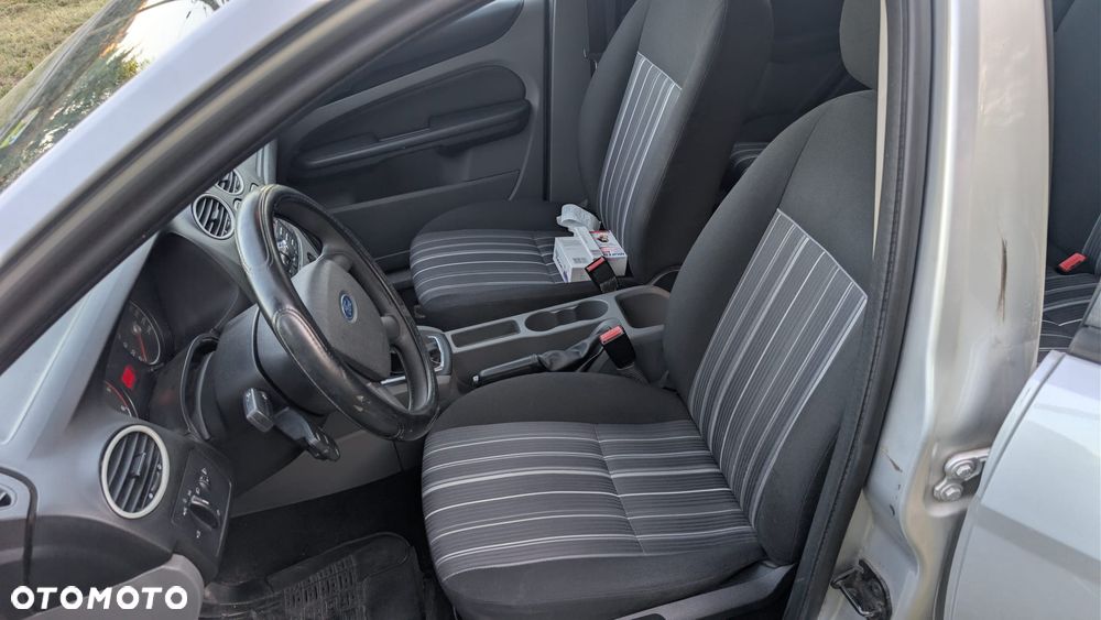 Toyota Yaris 1.4 D-4D Premium - 9