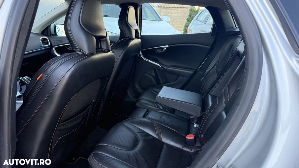 Volvo V40 - 9