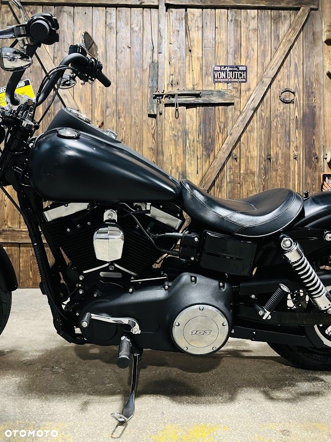 Harley-Davidson Dyna Street Bob - 8