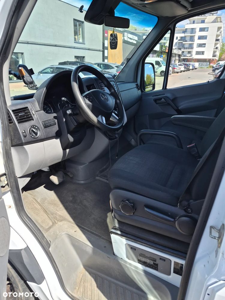Mercedes-Benz Sprinter - 4