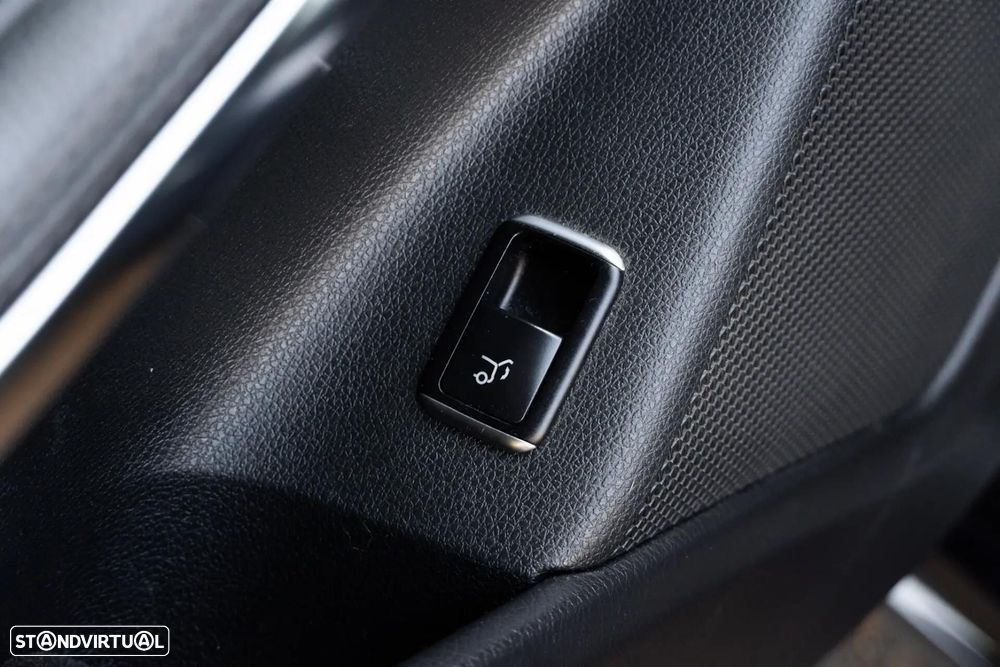 Mercedes-Benz CLA 180 d - 58