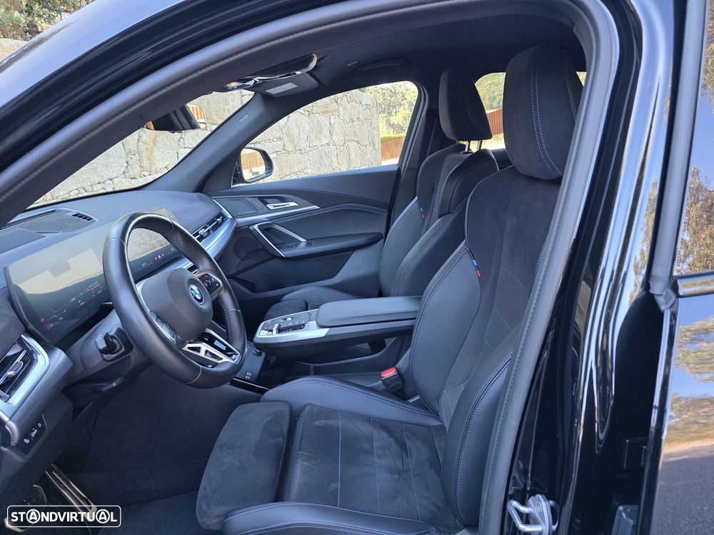 BMW iX2 eDrive20 Pack Desportivo M Pro - 13