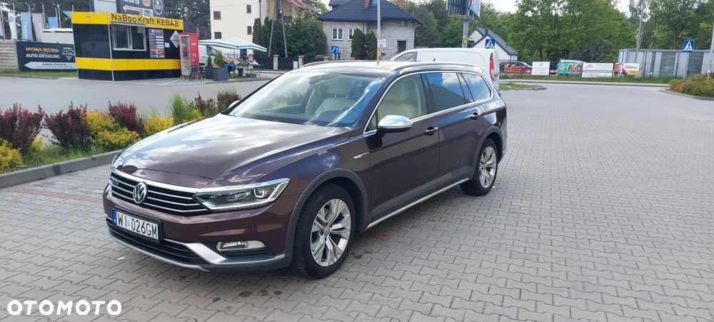 Volkswagen Passat Alltrack - 1