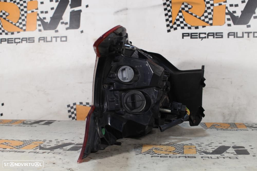 Farolim Direito Peugeot 308 Ii  9677817580 / 81250201 / Direito Do Cha - 4