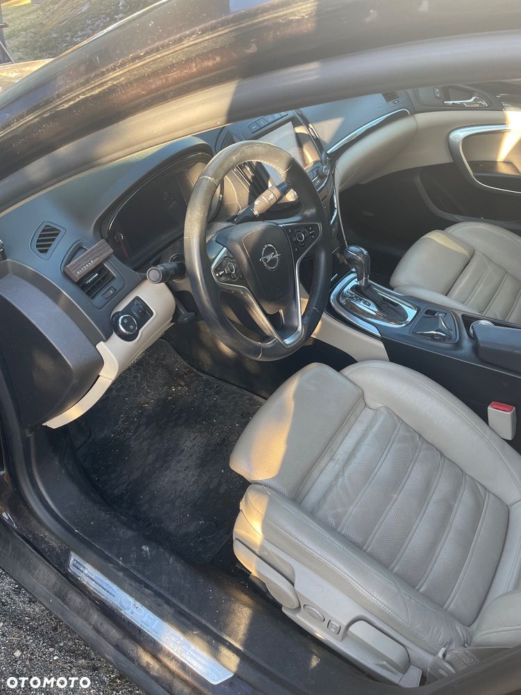 Opel Insignia 2.0 T Cosmo 4x4 - 9