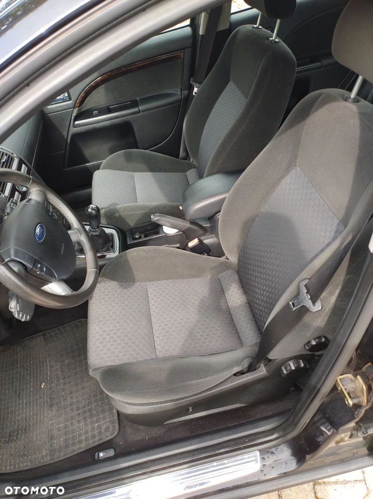 Ford Mondeo 1.8 Trend X - 14