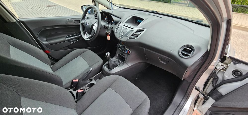 Ford Fiesta 1.25 Ambiente EU5 - 30