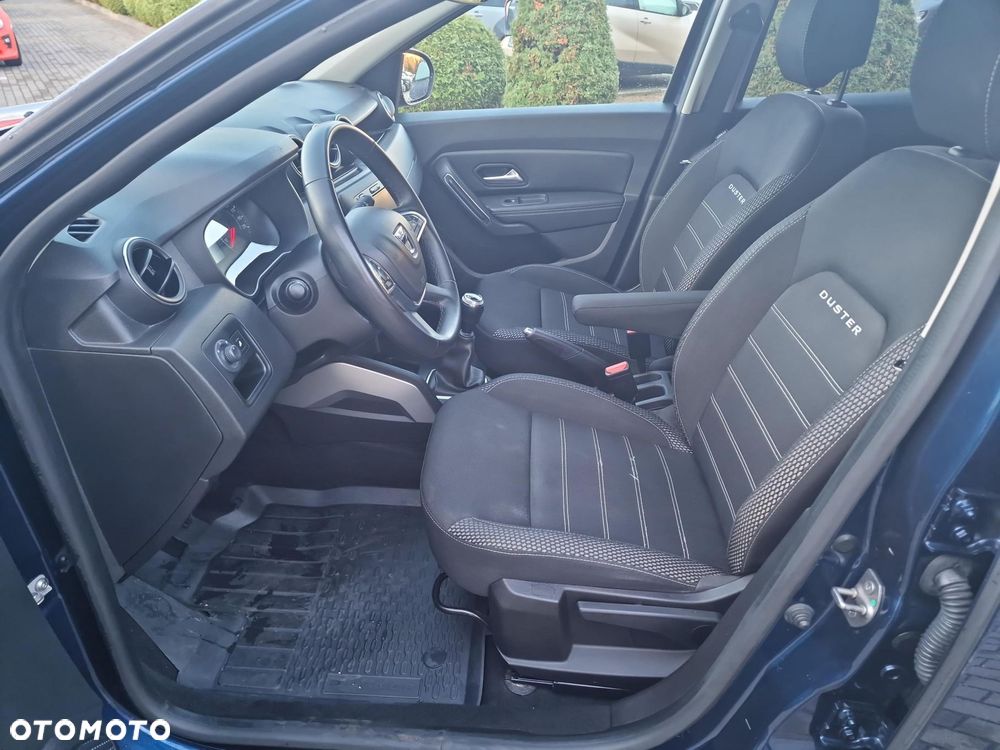 Dacia Duster 1.6 SCe Blackshadow 4x4 S&S - 11