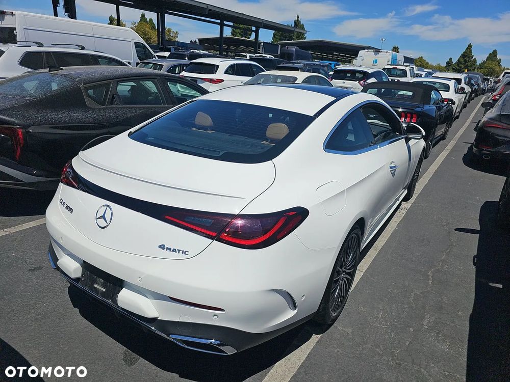 Mercedes-Benz CLE 300 4Matic 9G-TRONIC Edition AMG Line - 4