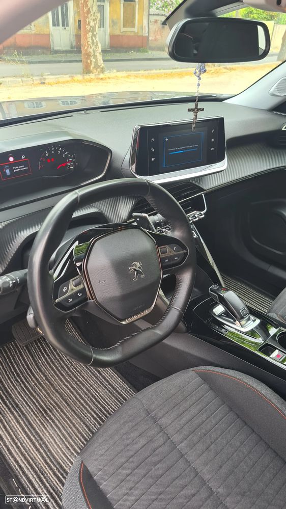 Peugeot 2008 1.2 PureTech GT Line EAT6 - 10