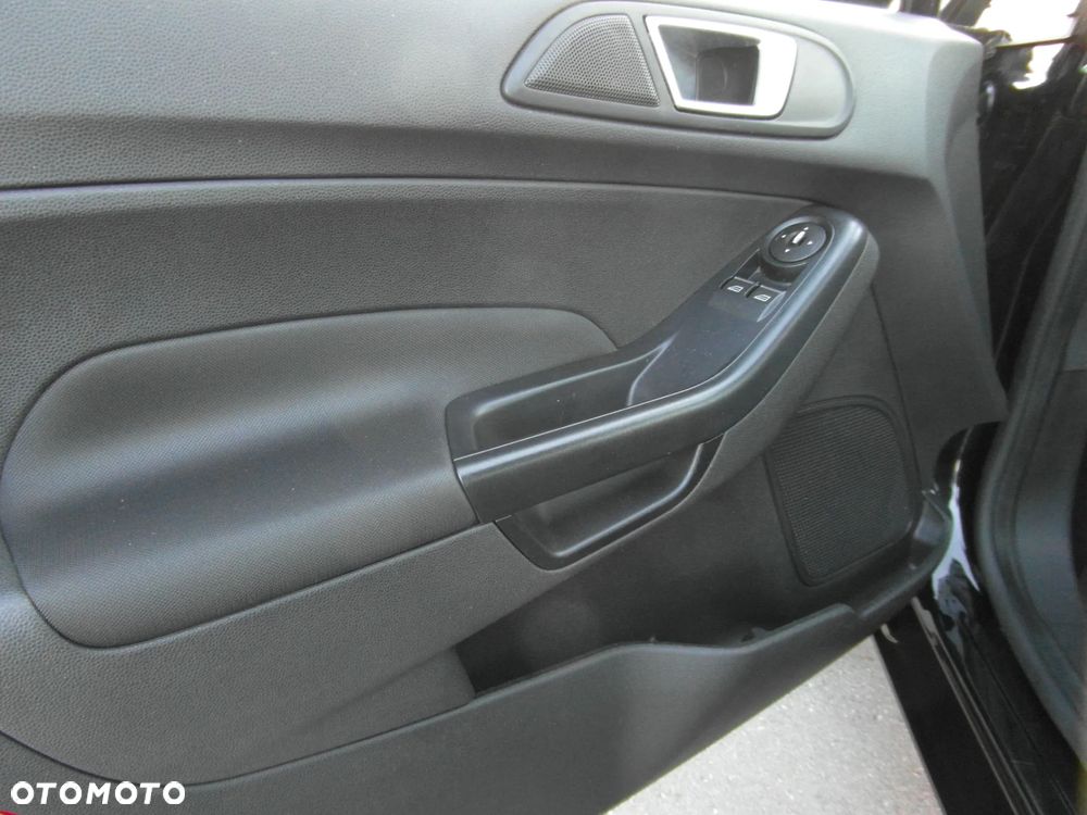 Ford Fiesta 1.25 Silver X (Trend) EU6 - 15