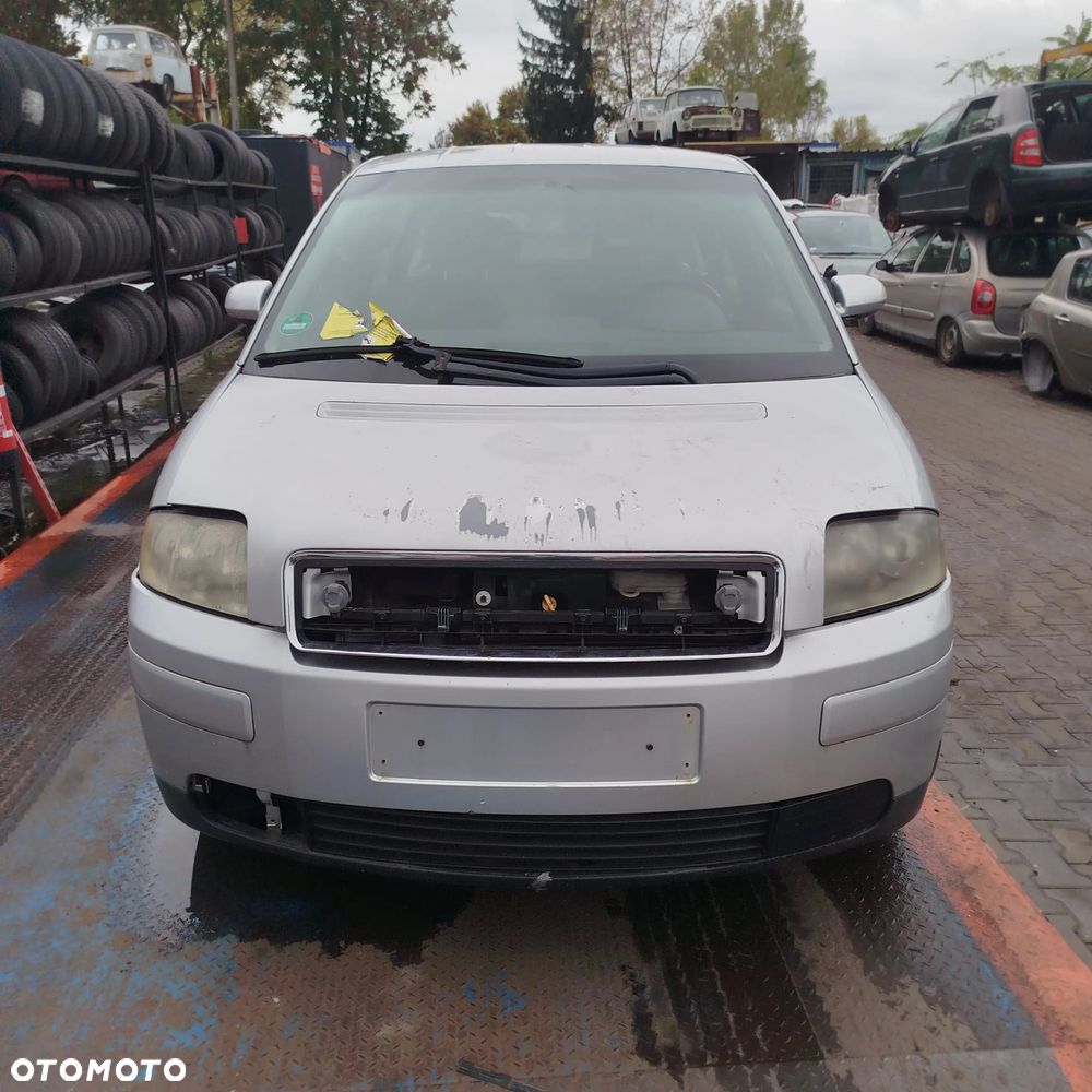 Audi A 2 na części . - 1