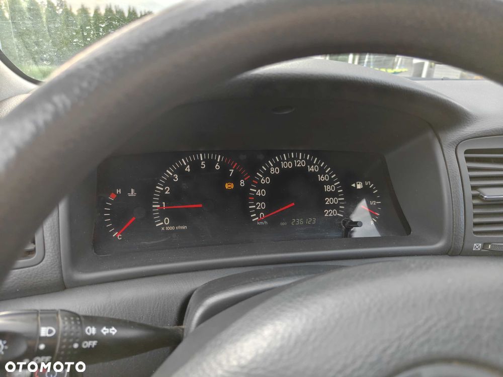 Toyota Corolla 1.4 VVT-i Base - 17