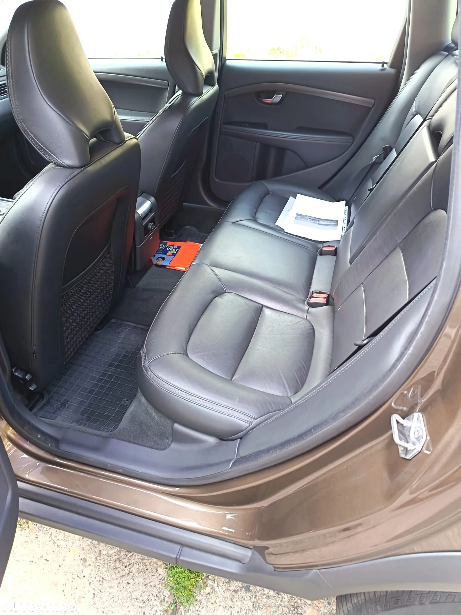 Volvo XC 70 D4AWD Momentum - 9