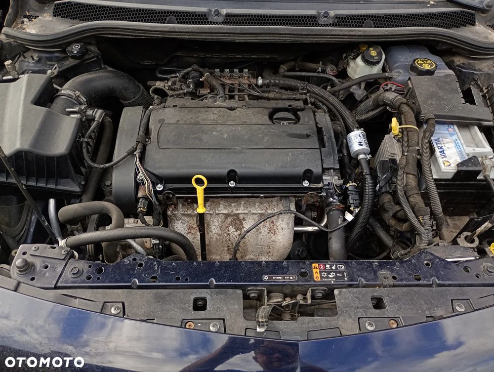 Opel Astra 1.6 EU6 - 17