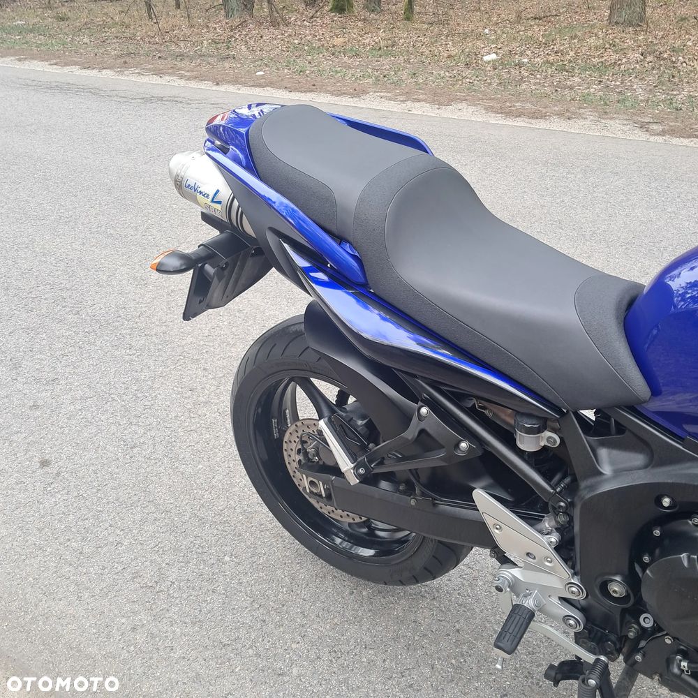 Yamaha FZ6 - 8