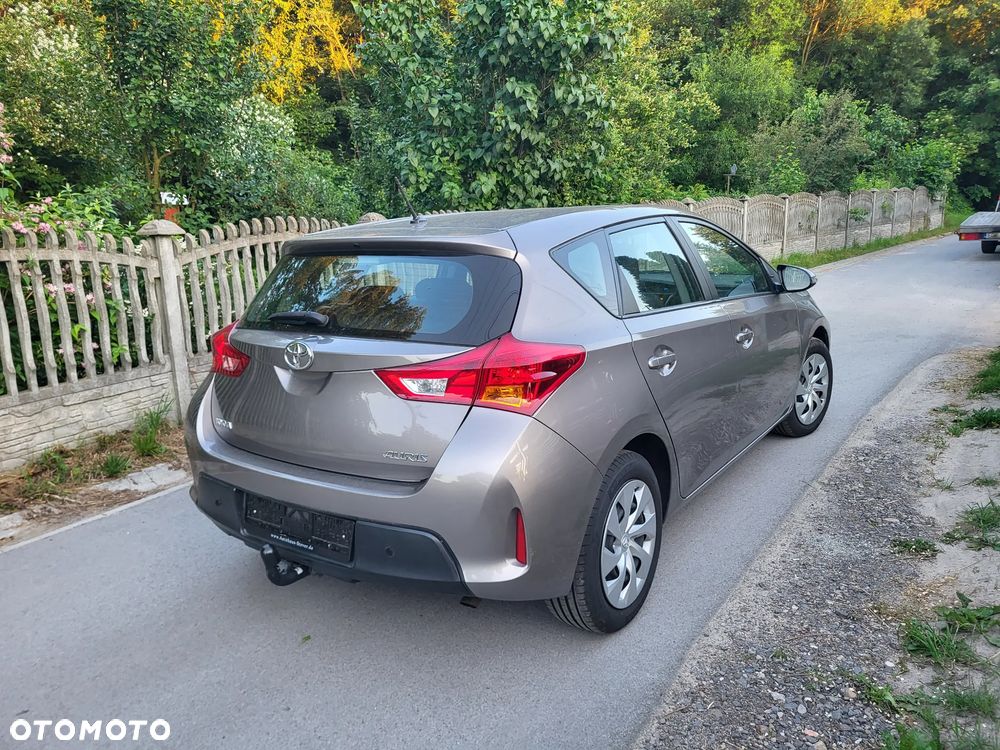 Toyota Auris 1.33 VVT-i Classic - 16
