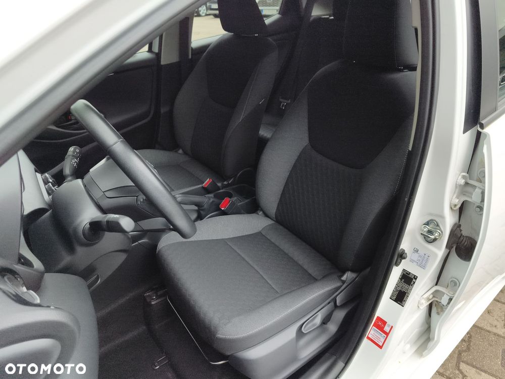 Toyota Yaris - 19