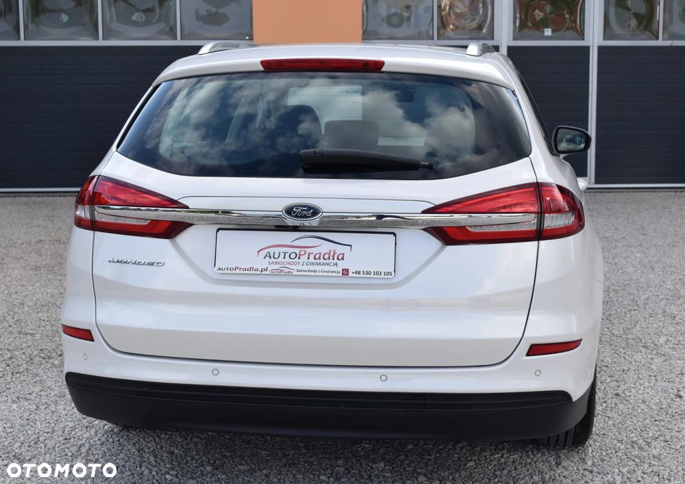 Ford Mondeo SW 2.0 TDCi Titanium PowerShift - 11