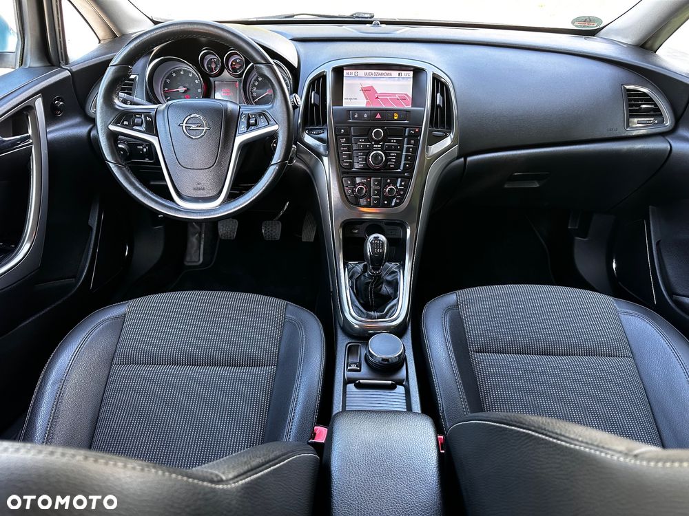 Opel Astra 1.4 Turbo Color Edition - 34