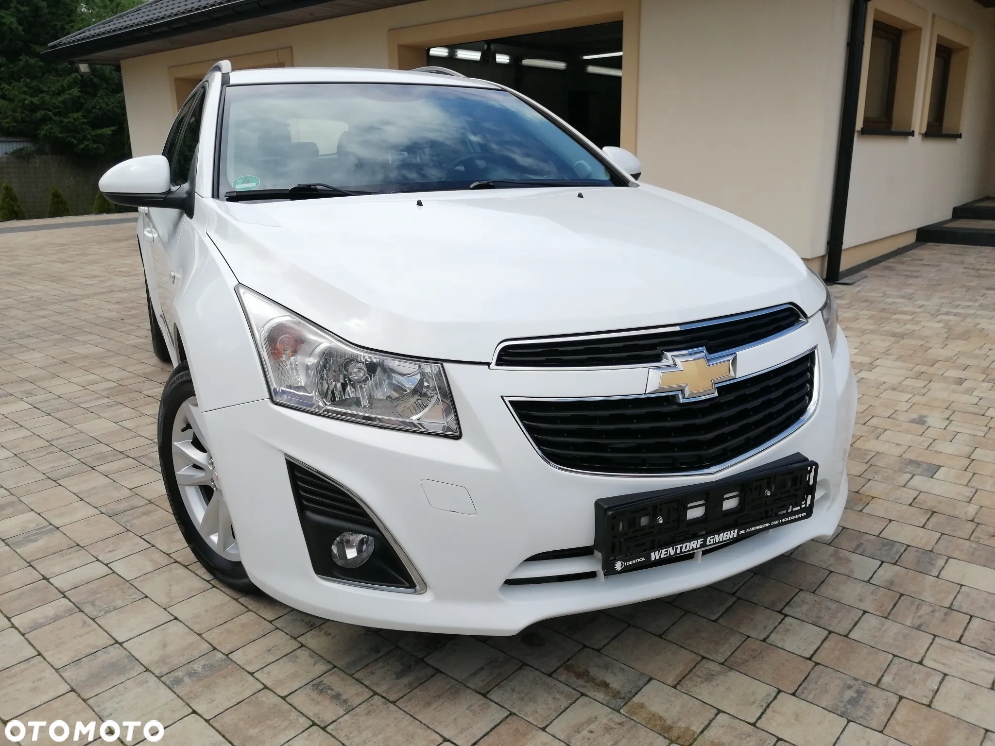 Chevrolet Cruze Station Wagon 1.6 LS - 5