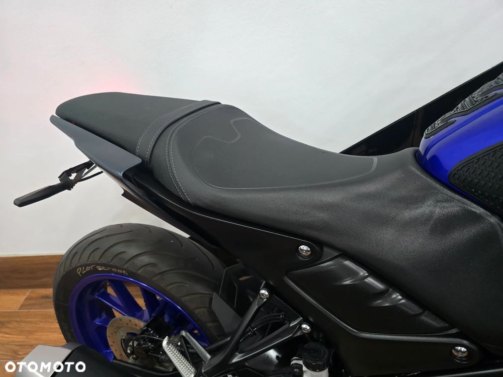 Yamaha MT - 24
