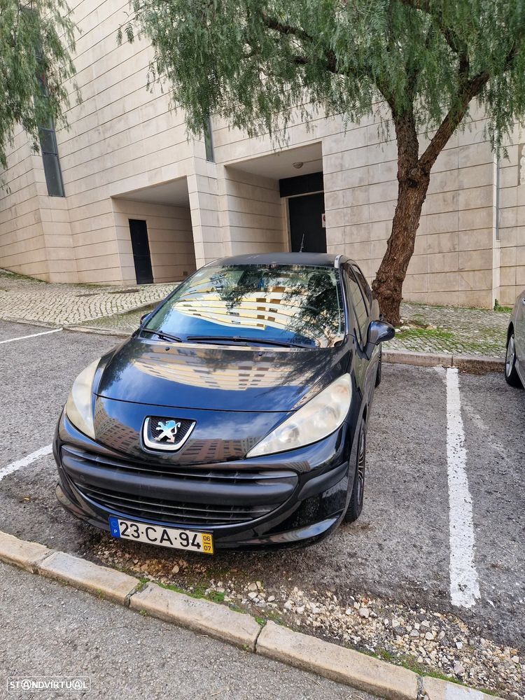 Peugeot 207 - 1