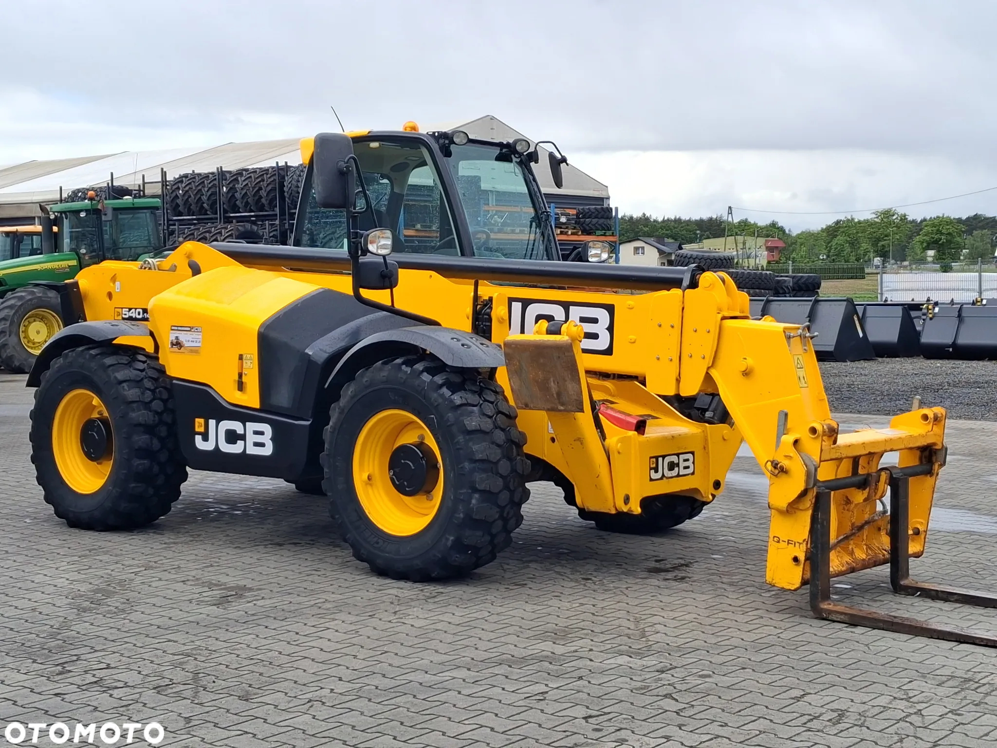 JCB 540 - 140 Hi Viz - 6