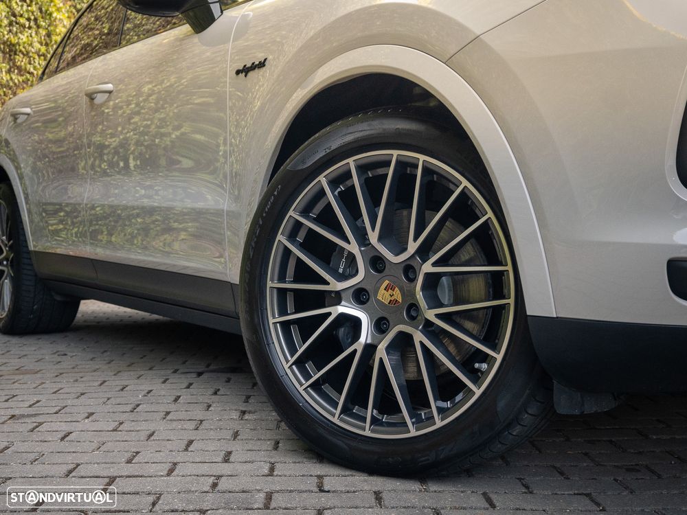 Porsche Cayenne E-Hybrid - 7