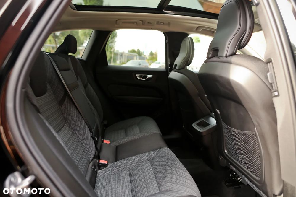 Volvo XC 60 B4 D AWD Geartronic Inscription - 26