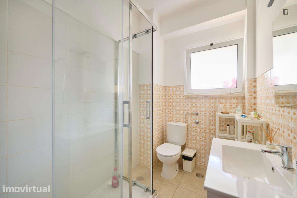 Quarto - localizado em Arroios Lisbon - Grande imagem: 3/32