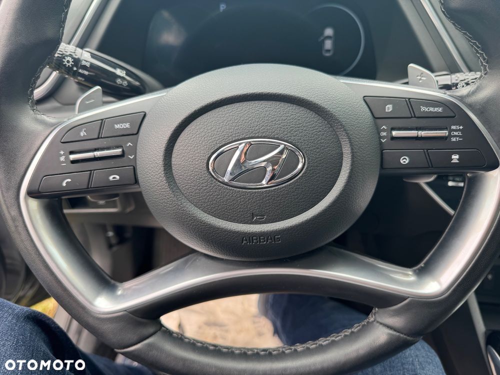 Hyundai Sonata - 40
