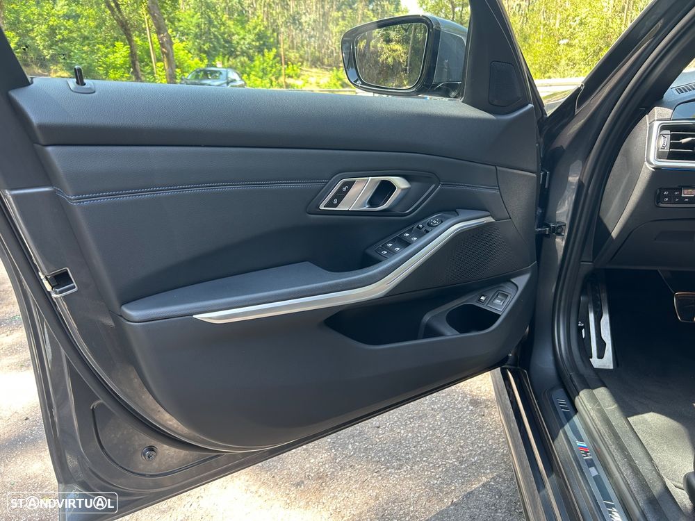 BMW 330 e Pack M Auto - 12
